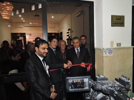 В Египте проходят фотовыставка и презентация читального зала под названием «Окно во Вьетнам» - ảnh 1